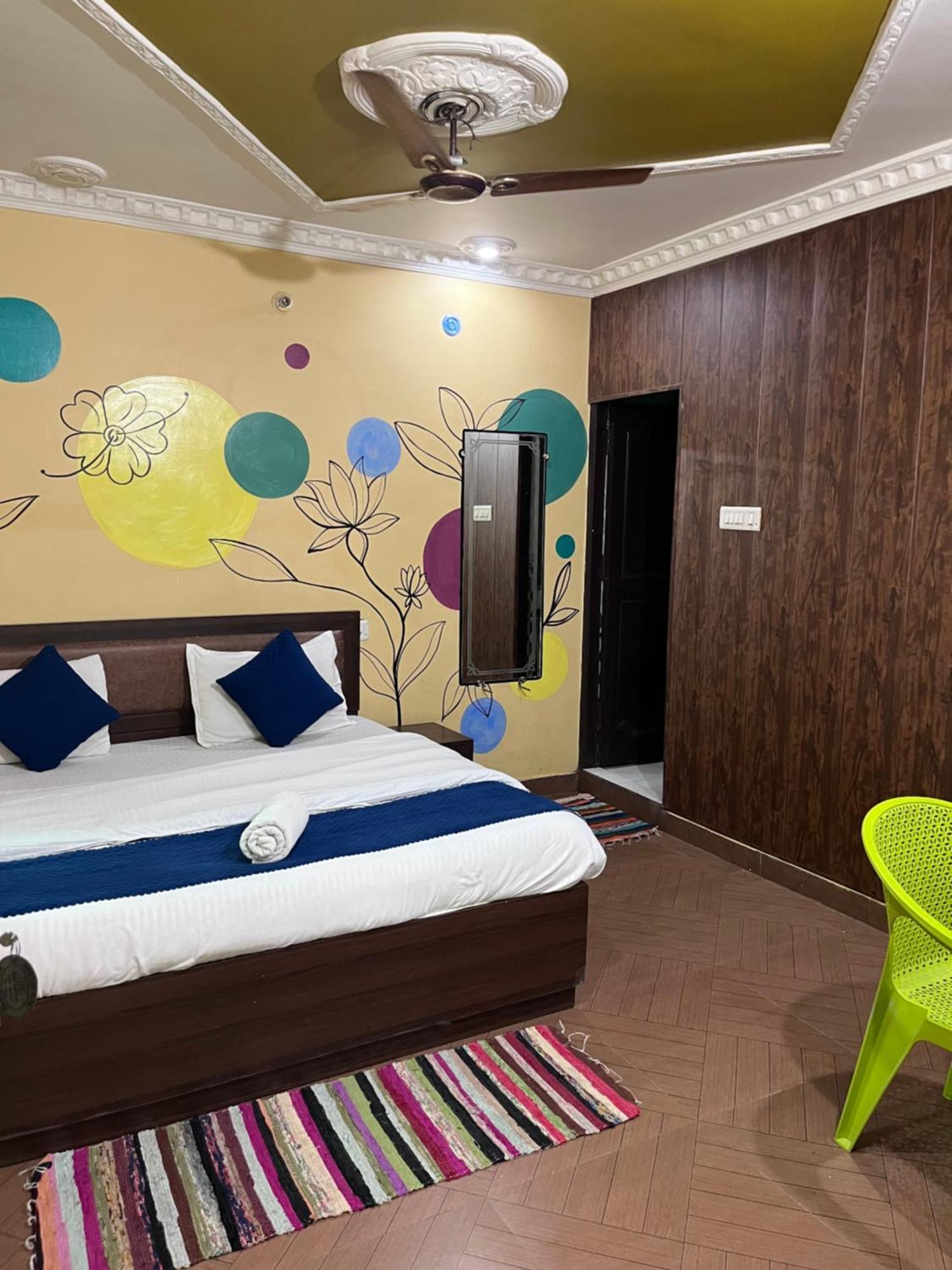 Manik Guest House Ришикеш Экстерьер фото